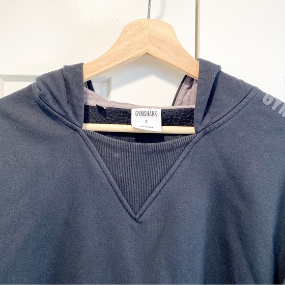 Gymshark Cropped Hoodie Sweatshirt - Picture 2 of 9